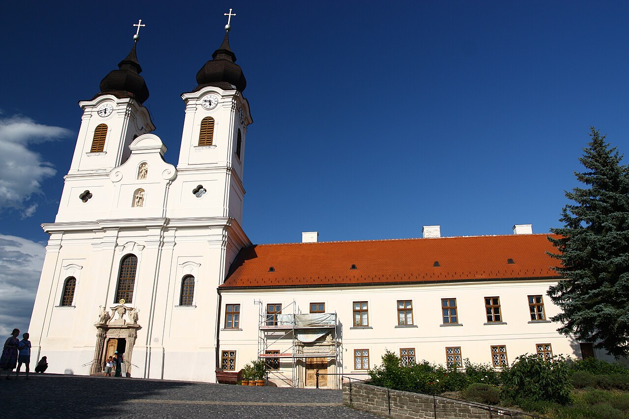Apátsági templom (Tihany, Batthyány u. 34.)