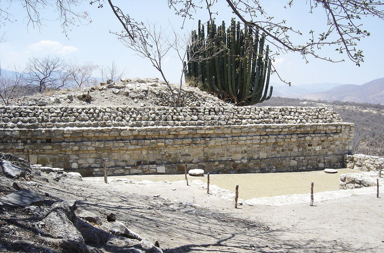 Zona Arqueológica de Xochipala, Eduardo Neri, Guerrero/ Xochipala Arqueologic Zone, Guerrero