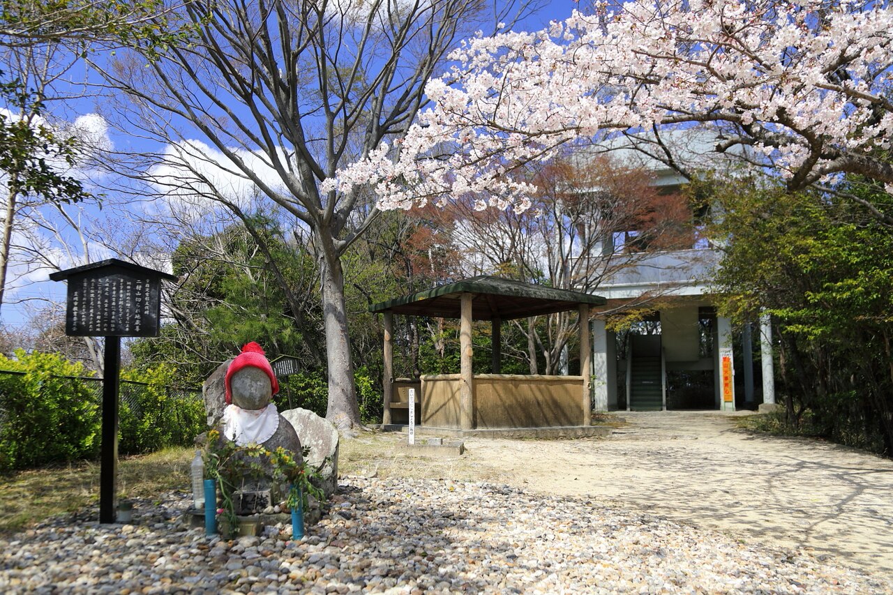 二村山山頂付近（豊明市沓掛町、2019年（平成31年）4月）