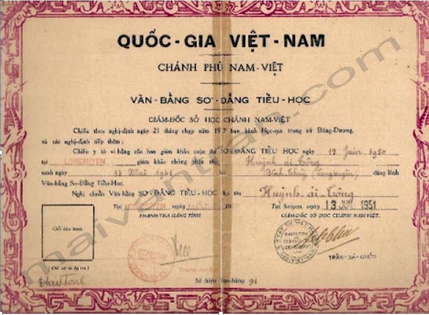 A diploma issued during the time of the State of Vietnam.