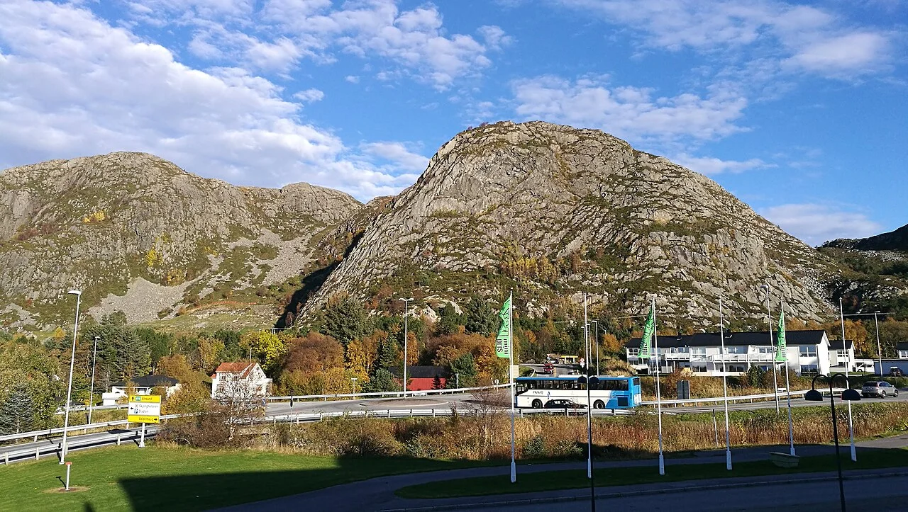 Photo of Valderøy