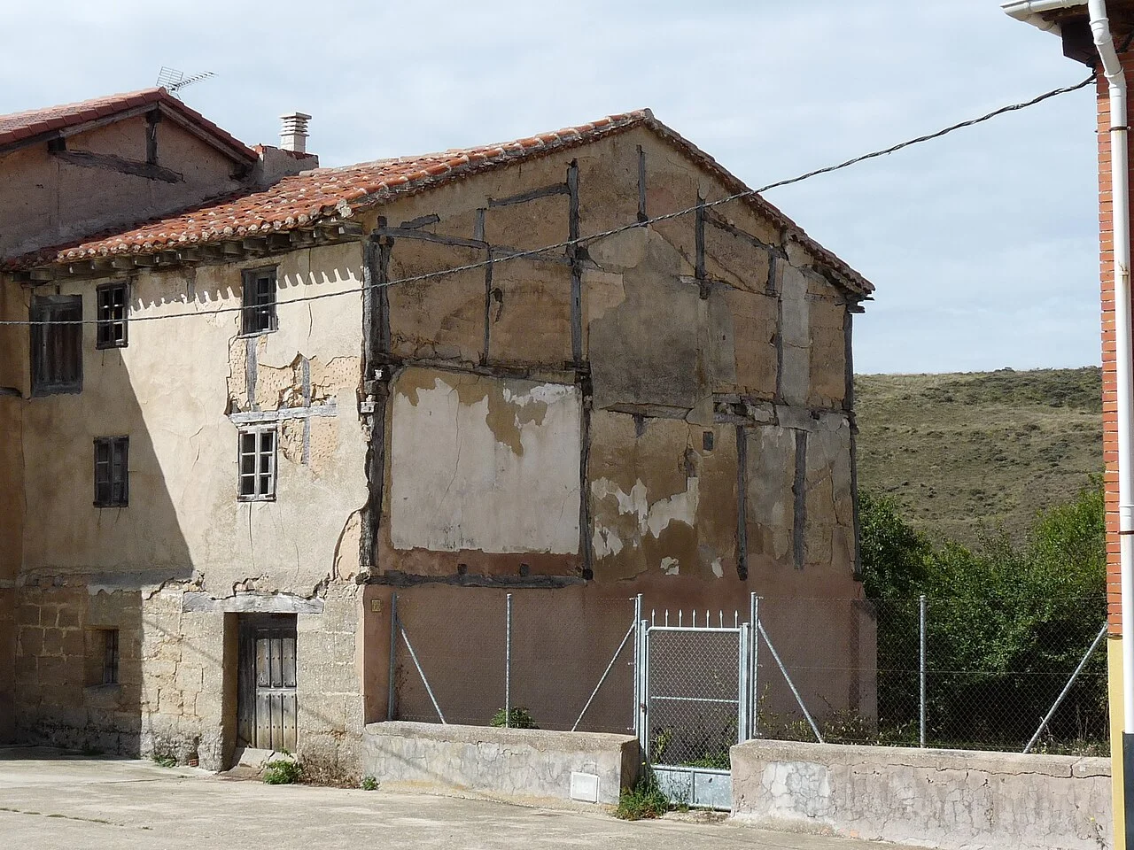 Photo of Villaescusa la Sombría