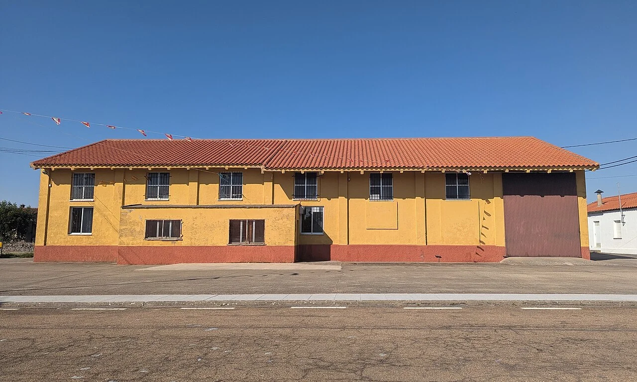 Photo of Villar de Peralonso