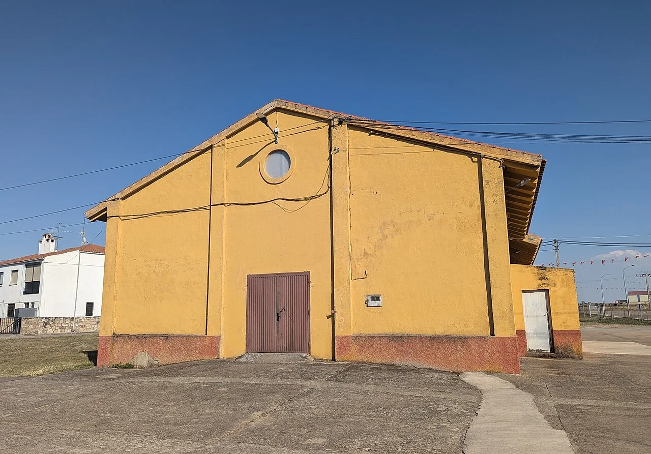 Photo of Villar de Peralonso