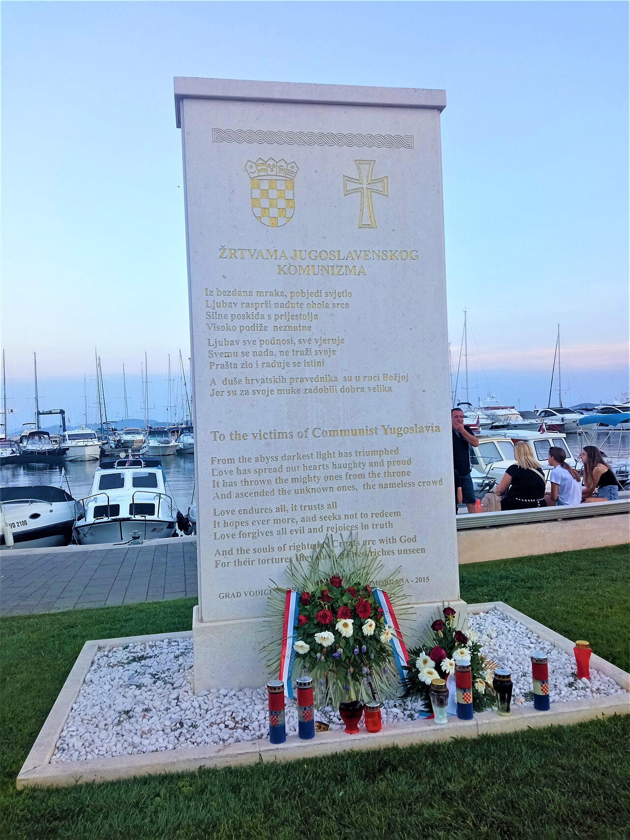 Spomenik žrtvama jugoslavenskoga komunizma u Vodicama.