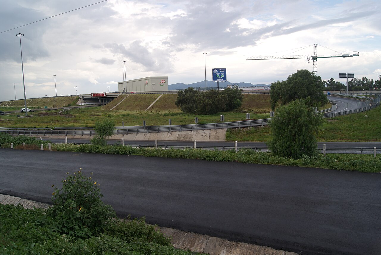 Circuito exterior Mexiquense>Entronque Zumpango.
