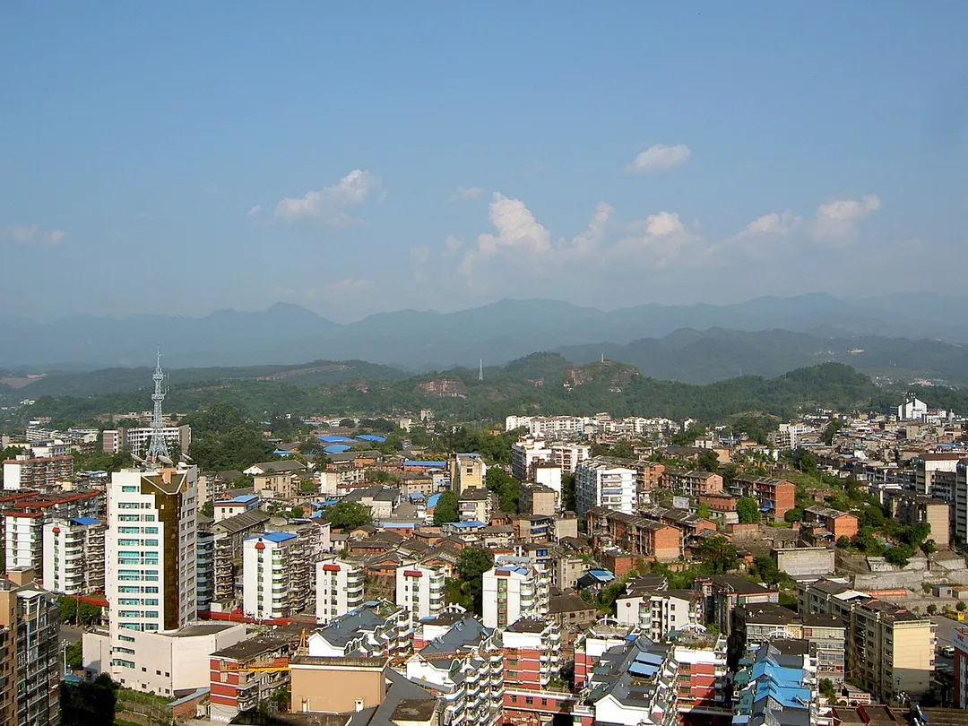 Yong'an - Blick aus dem Yan Jiang Hotel in Richtung Osten