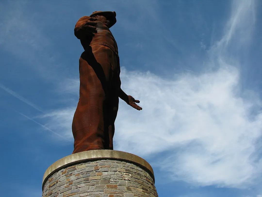 Guardian memorial - Six Bells, Abertillery
