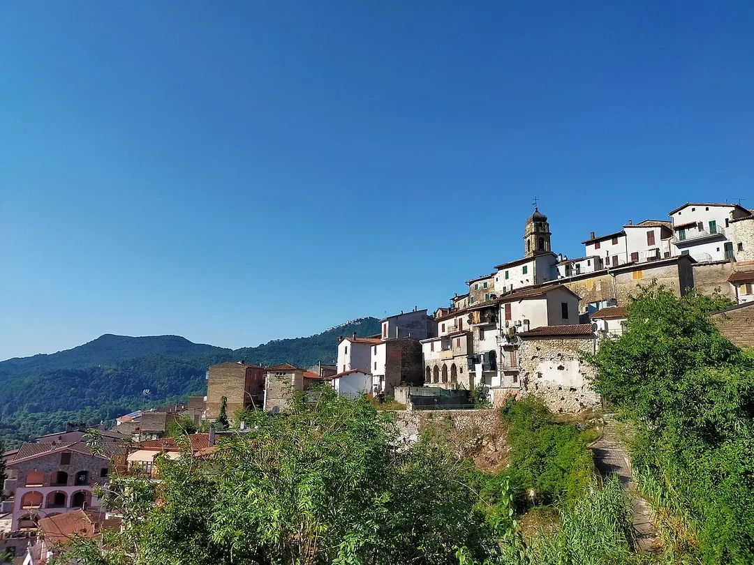 Veduta di Agosta