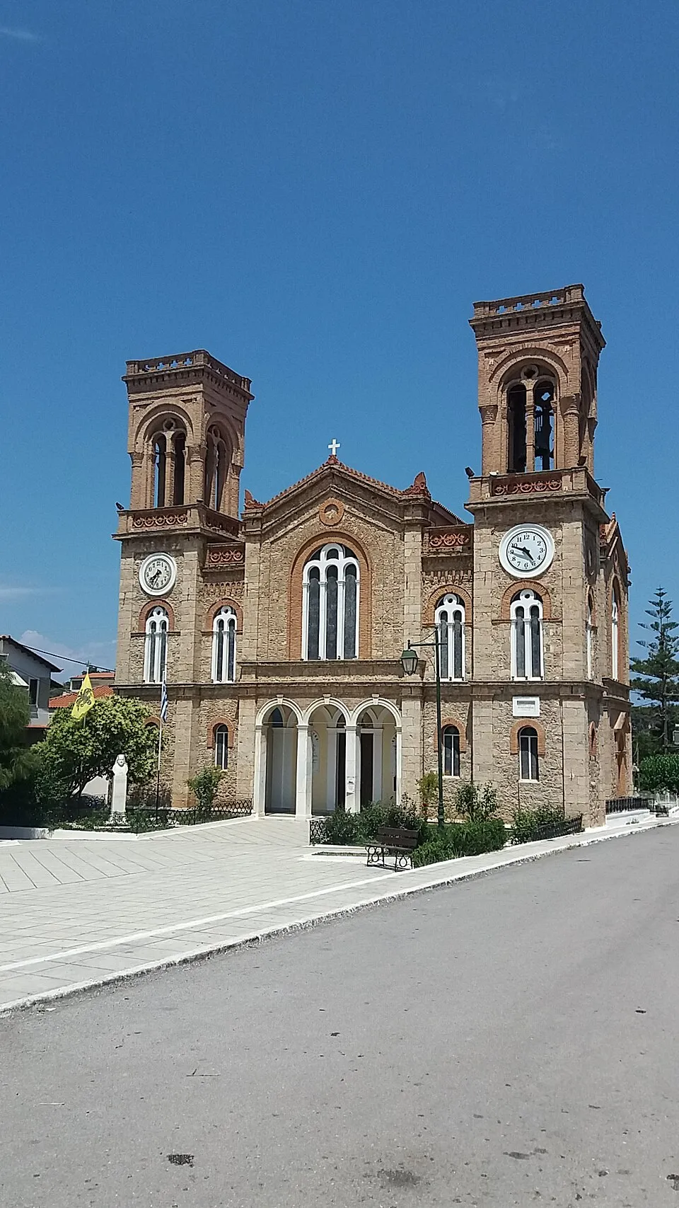 Ναός Αγίου Χαραλάμπους Ακράτας