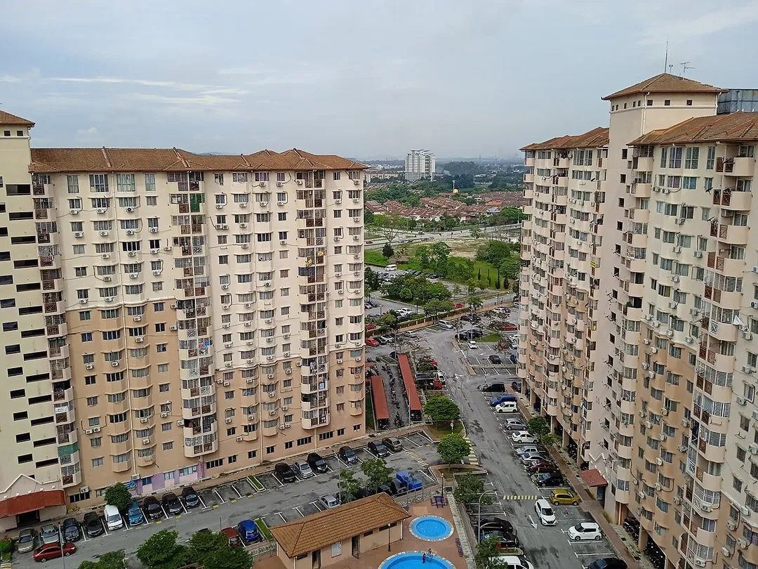 Pangsapuri Damai di Seksyen U4, Shah Alam
