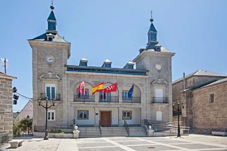 Fachada Ayto Alpedrete