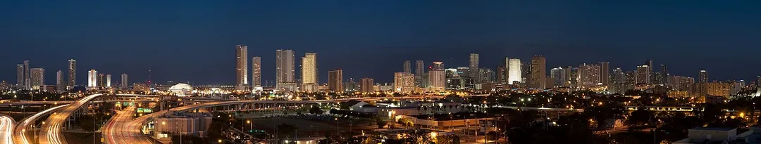 Skyline panorama of downtown Miami, Florida. The image was produced using Hugin from 6 shots taken with a Canon EOS 40D camera body and the Canon EF 17-40mm f/4L lens, set at 40mm, ISO 100, f/8, on a manual exposure of 4 seconds.