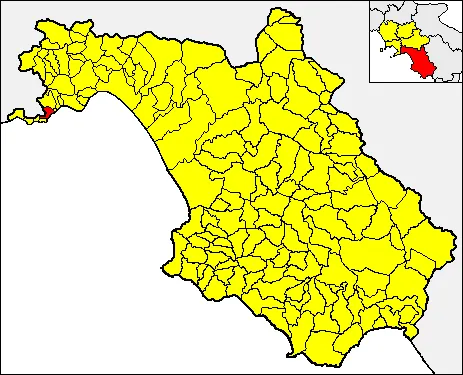 Locator map of the municipality of Amalfi (red) within the Province of Salerno