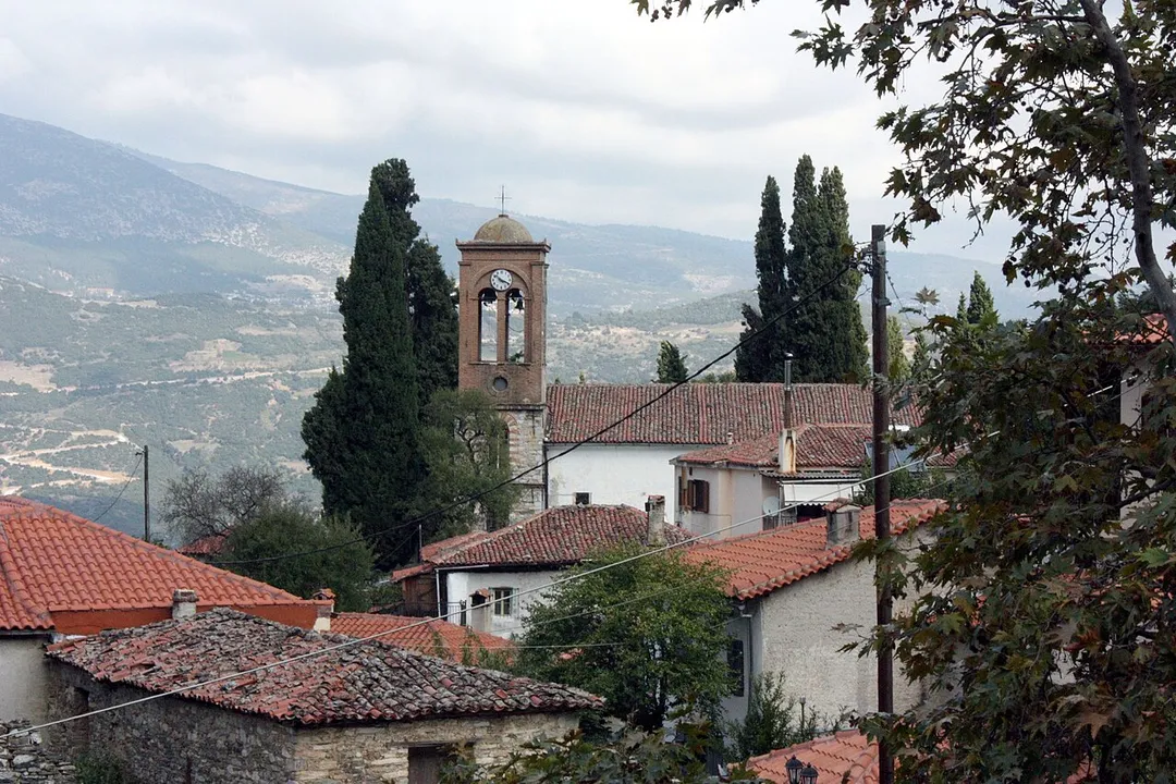 Die Kirche von Ampelakia