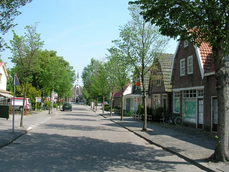 De kerk en het oude centrum van het dorp Anna Paulowna.
Church and the old center of the village Anna Paulowna.