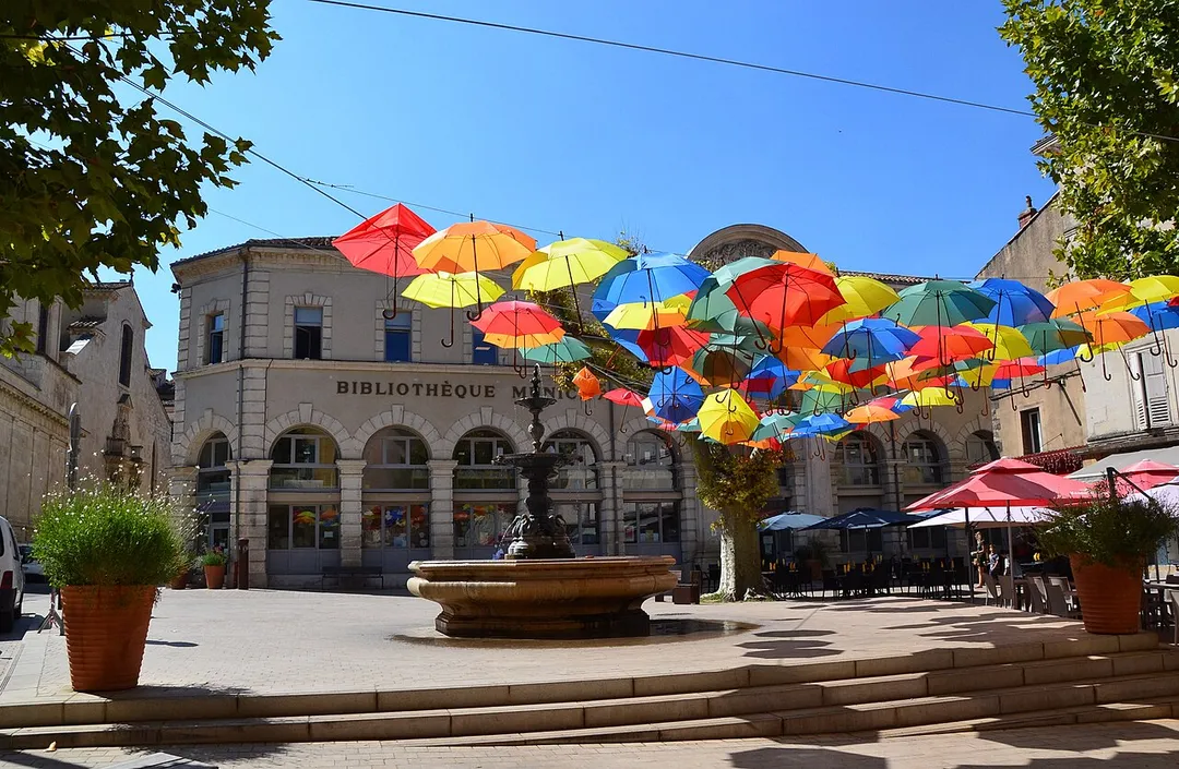 Library of Apt, Place Carnot, Apt, dept. Vaucluse, France.