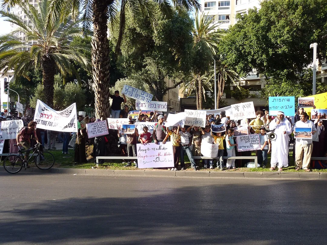 Bedouins protesting in Tel Aviv in demand to return to their village, El-Araqeeb.