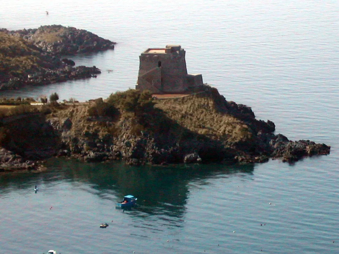 Torre saracena piccolo porto San Nicola Arcella