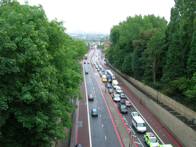 Archway Road from Archway Bridge N19