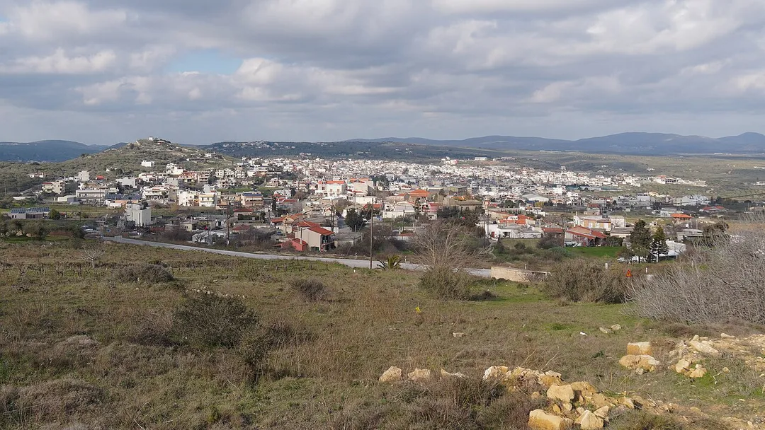 View of Arkalochori and Gasi (the neighbourhood at the front) from south.