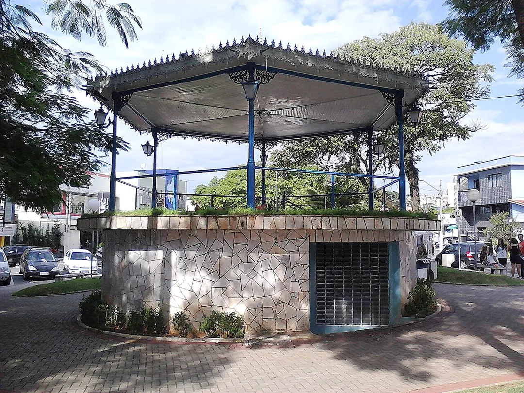 Coreto no centro de Arujá, SP, Brasil.