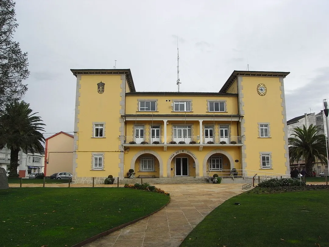 Casa do concello das Pontes de García Rodríguez na provincia da Coruña.
