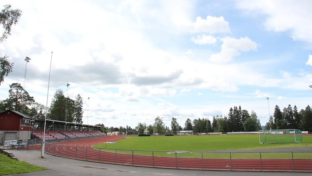 Askim stadion er fotballstadionet til Askim FK. Det er tribune med  500 sitteplasser.