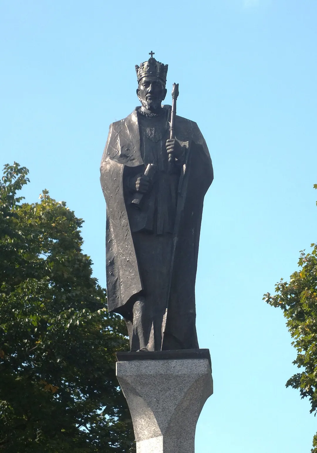 Augustów, pomnik Zygmunta II Augusta.