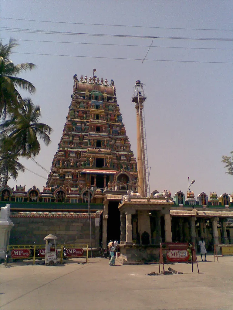 The Shiva temple in Avinashi