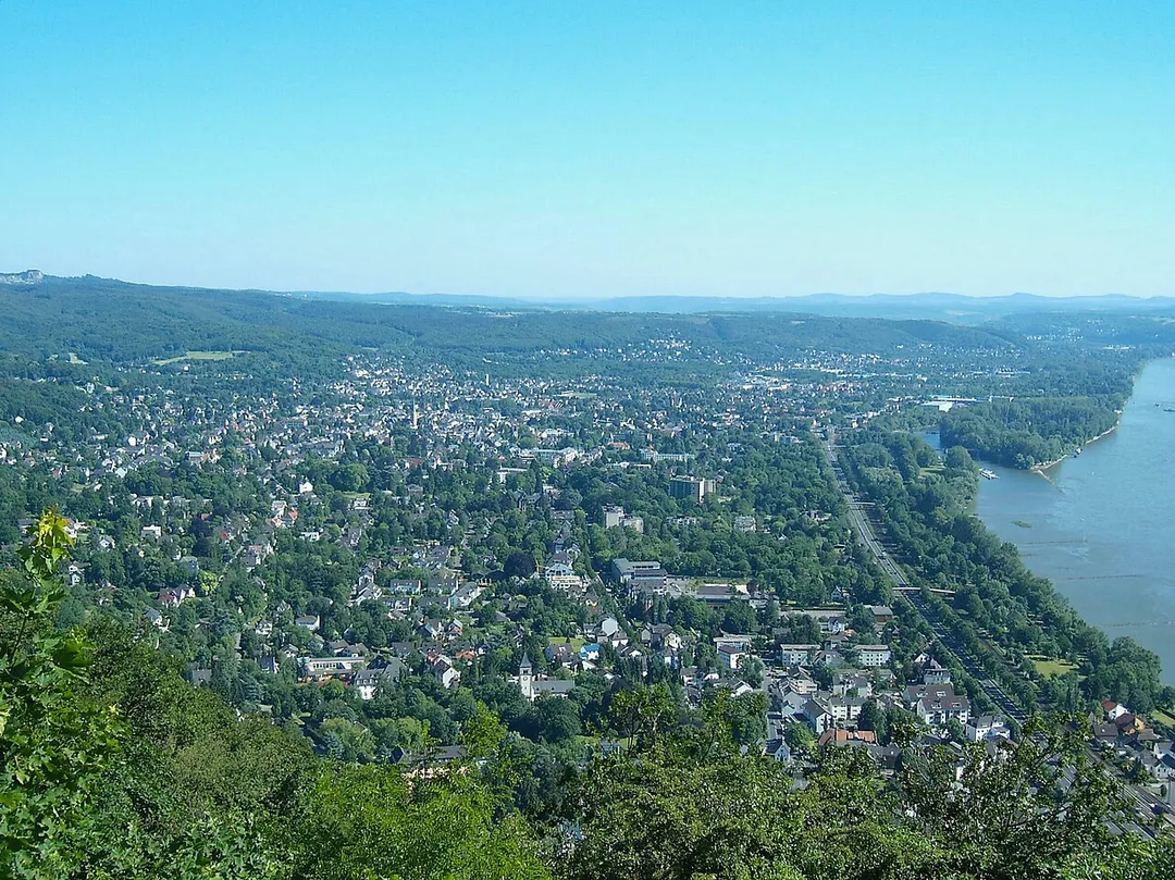 Bad Honnef seen from the Drachenfels (“Dragon's Rock”).