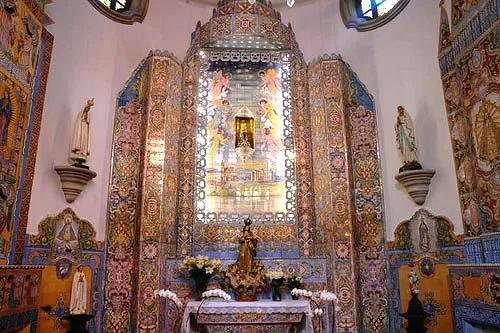 Nossa Senhora do Brasil Church - Virgins altar