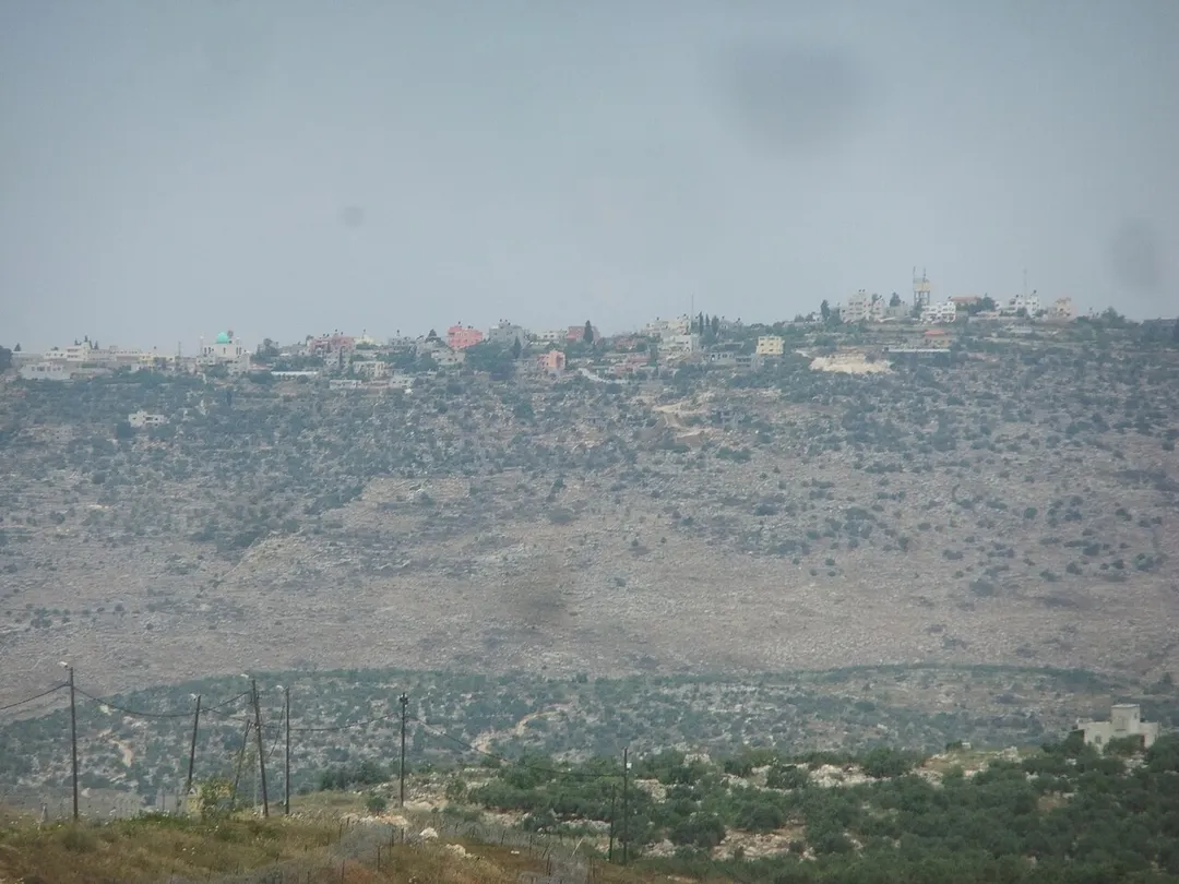 Southern area of Bal'a from Einav in the south