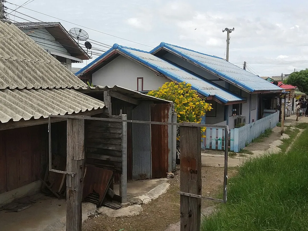 Ban Na Khok railway halt