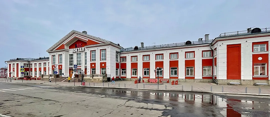 Барнаул
Железнодорожный вокзал