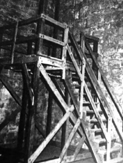 USDB gallows