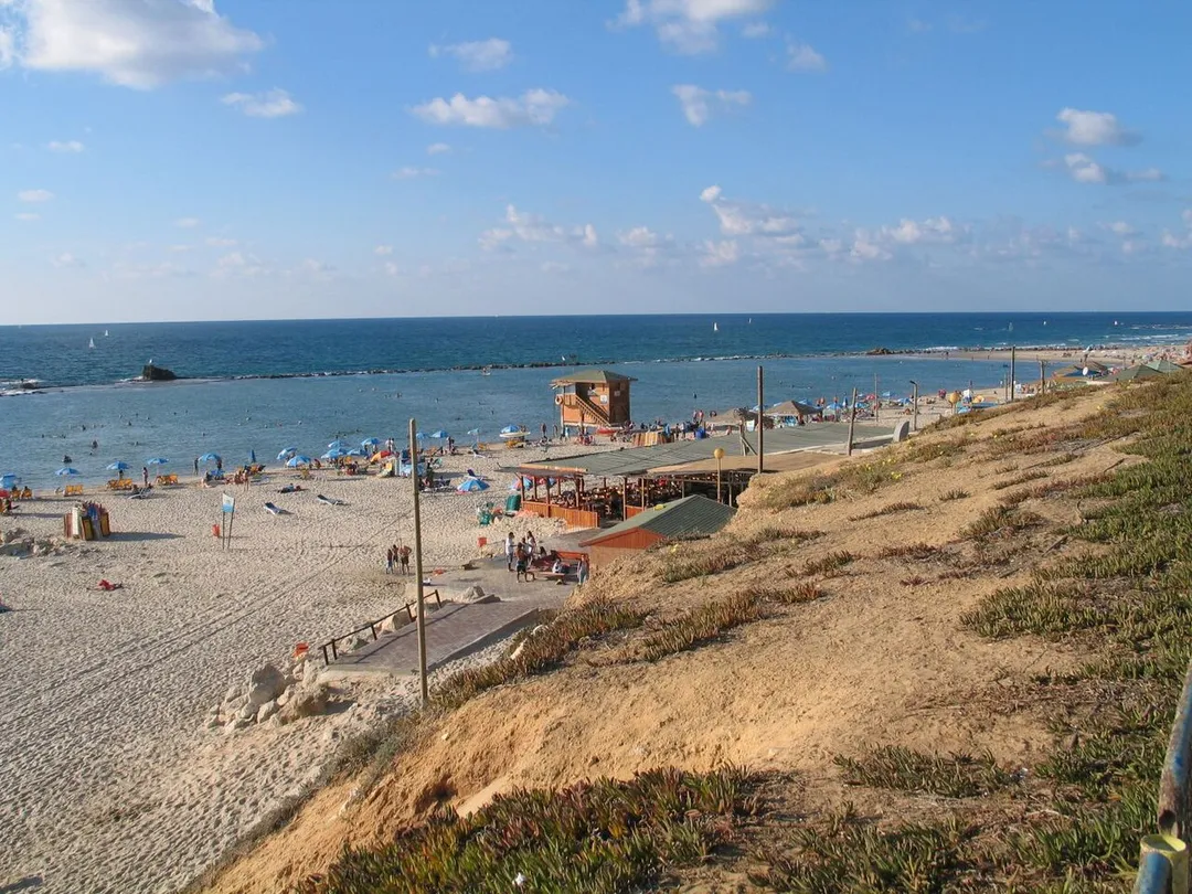 Bat Yam beach, north.

Photo taken by me, User:Bukvoed (2005).