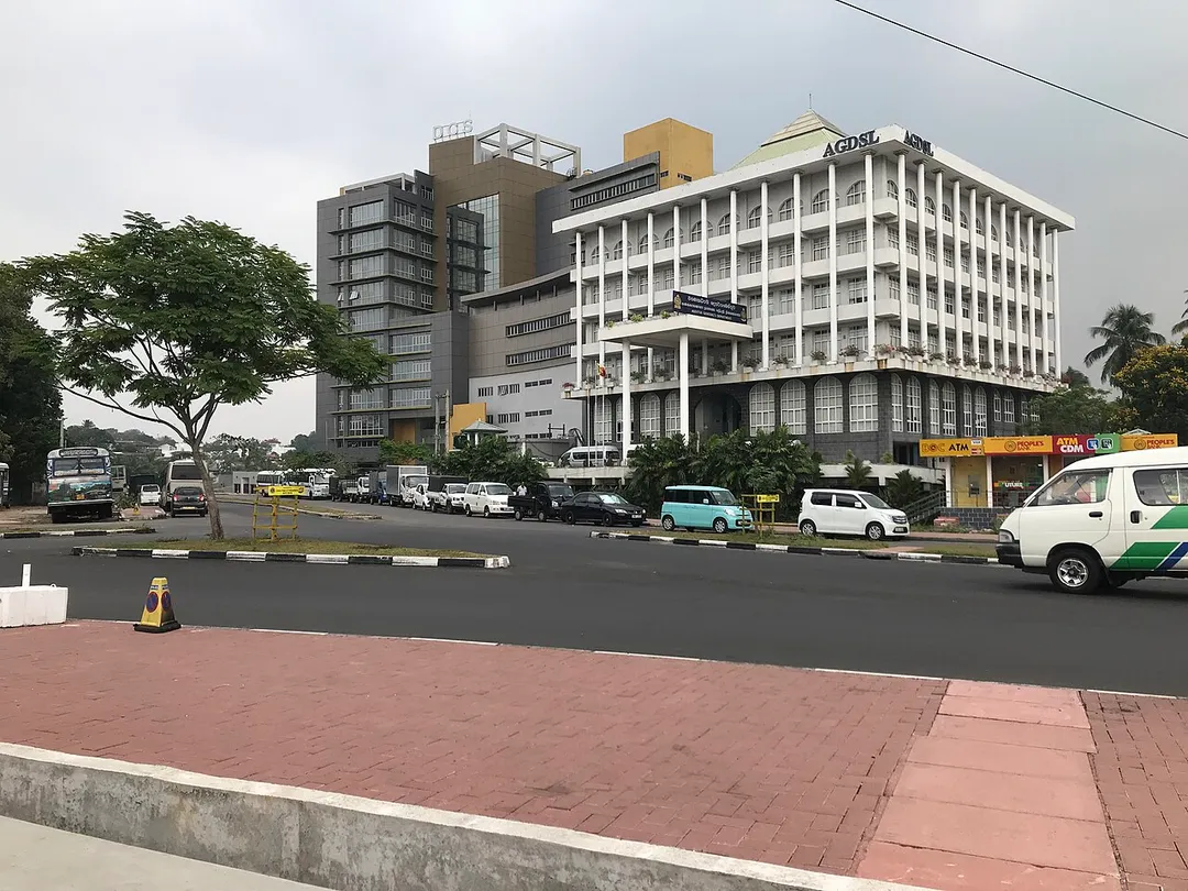 Auditor General's Department and Department Of Census And Statistics buildings of Battaramulla