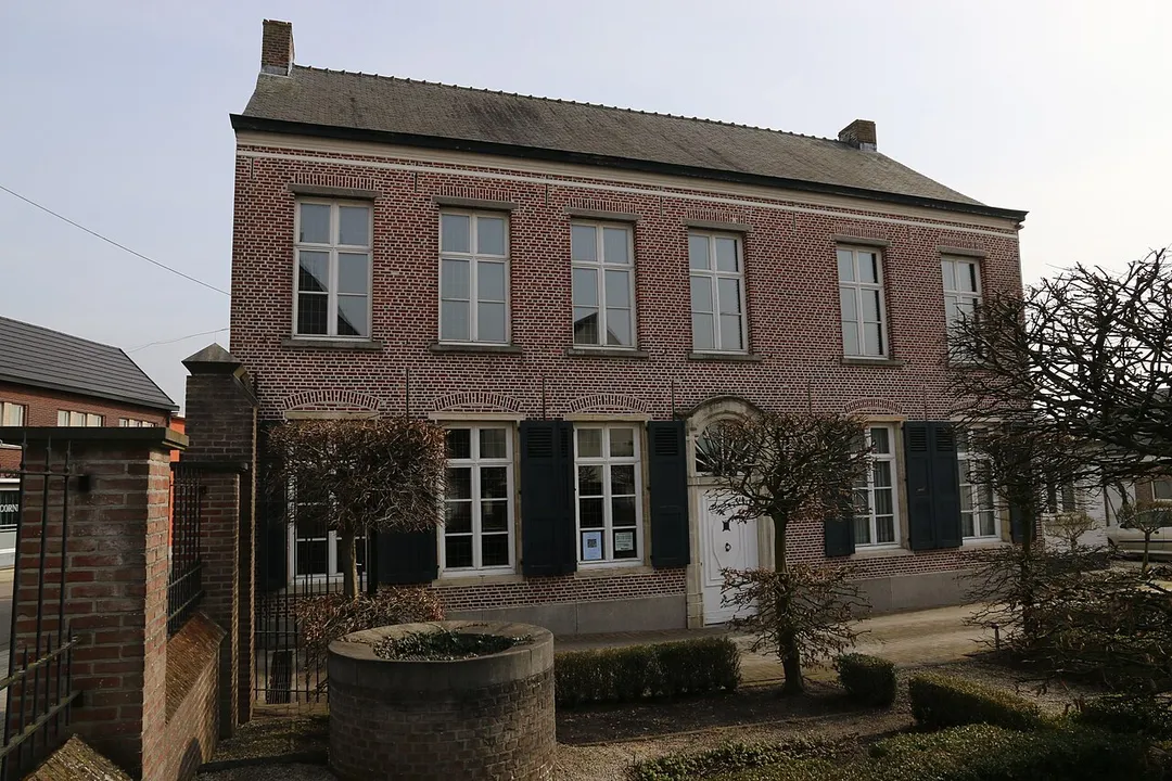 This is a photo of onroerend erfgoed number 2436