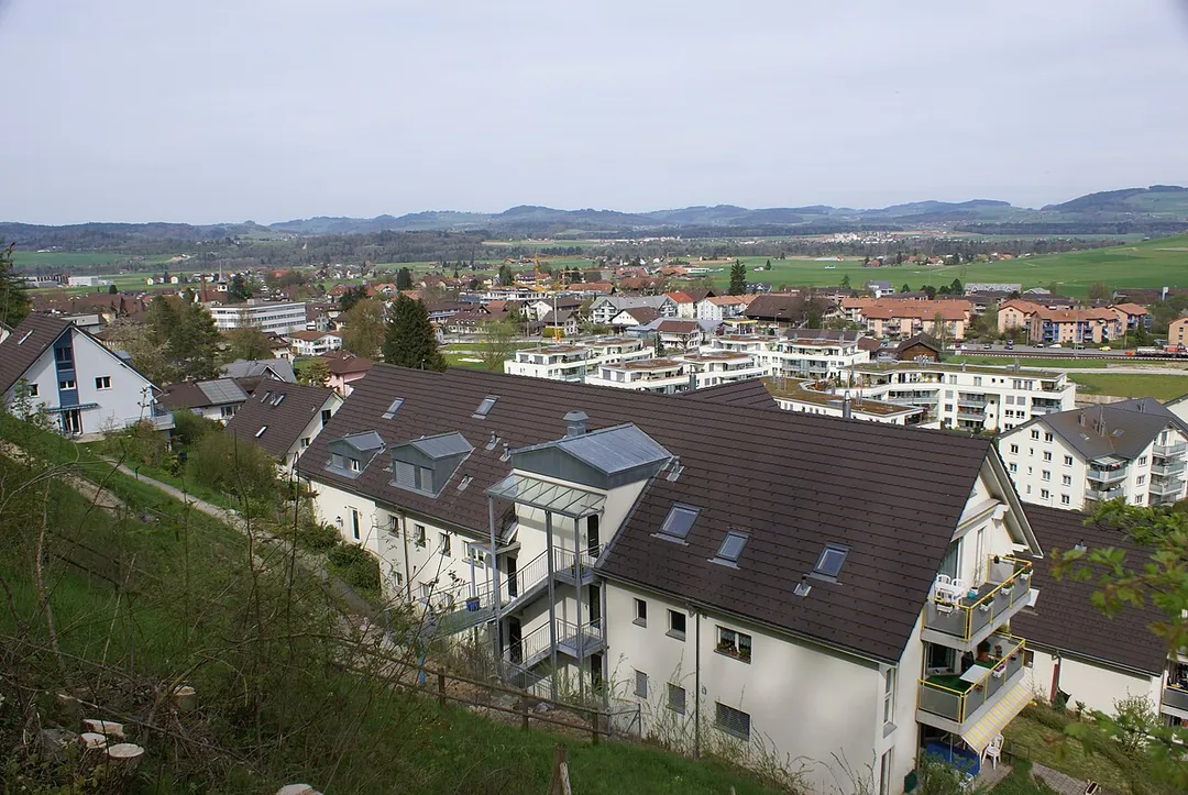Municipality of Belp near Berne, seen from the southwest.
