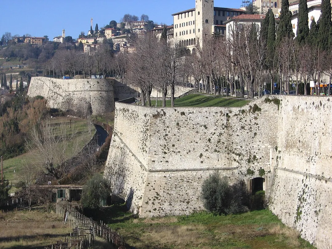 Lato Sud-Ovest delle mura Venete (Piattaforma di Santa Grata e baluardo di San Giovanni), Bergamo, Italy