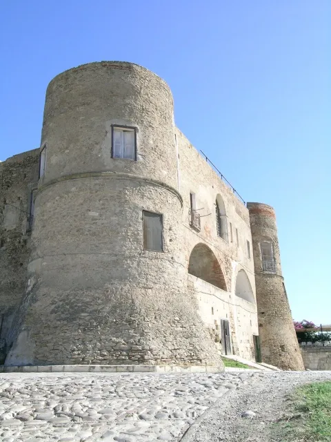 Castello di Bernalda (Basilicata)