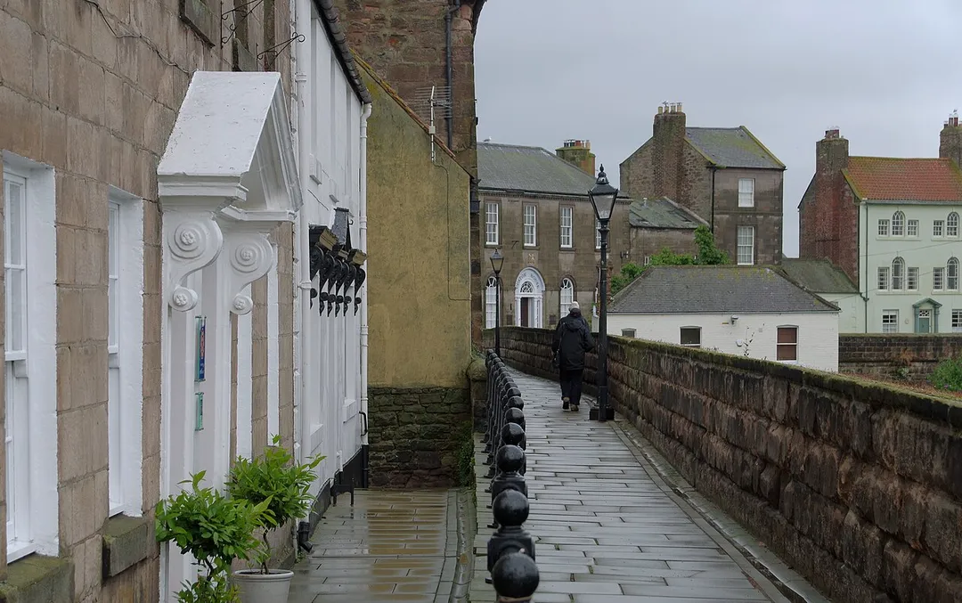 The west wall of Berwick-upon-Tweed, on a miserable day.