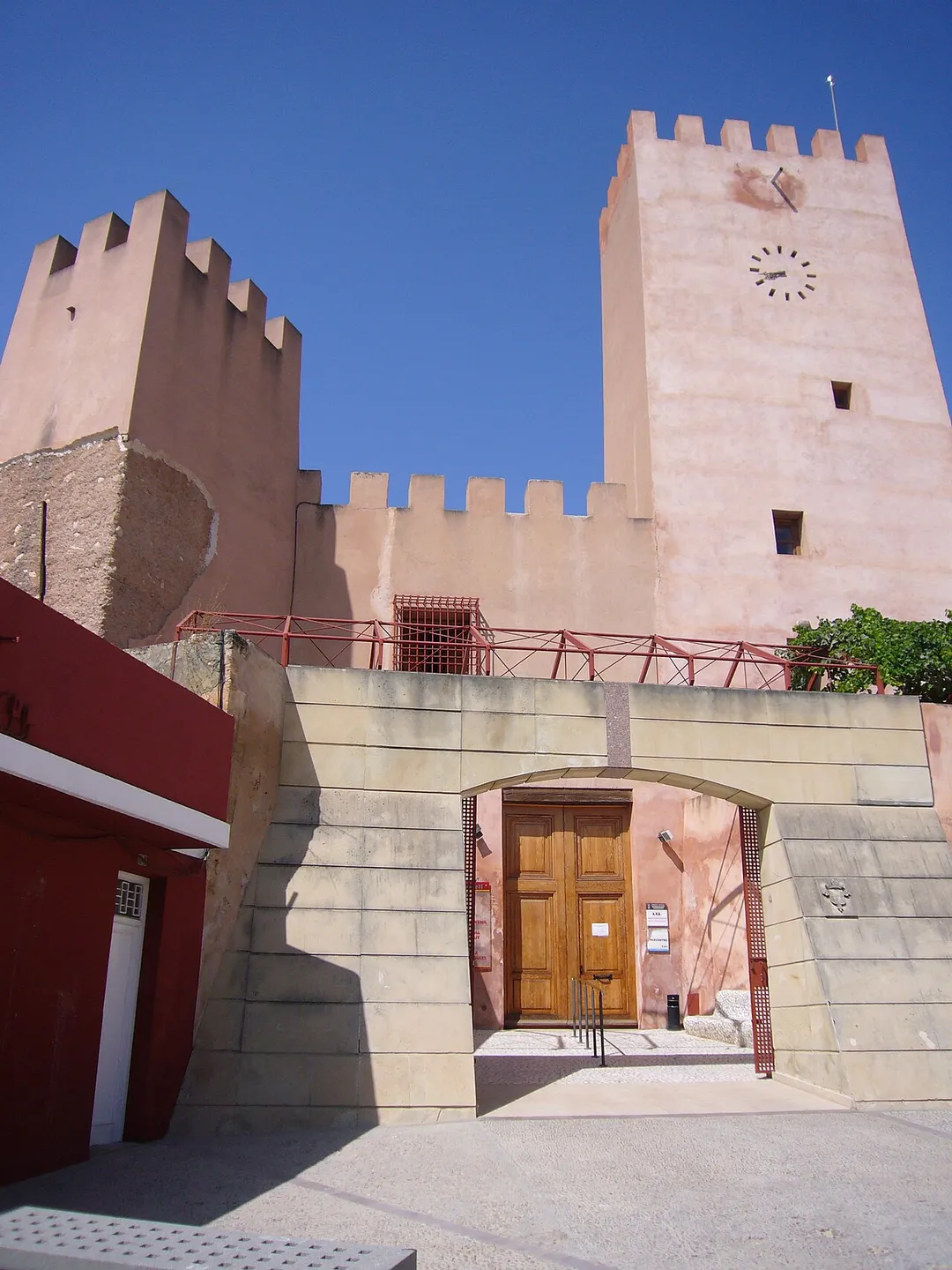 Main wall Bétera Castle in 2023. Bétera (Valencia province).