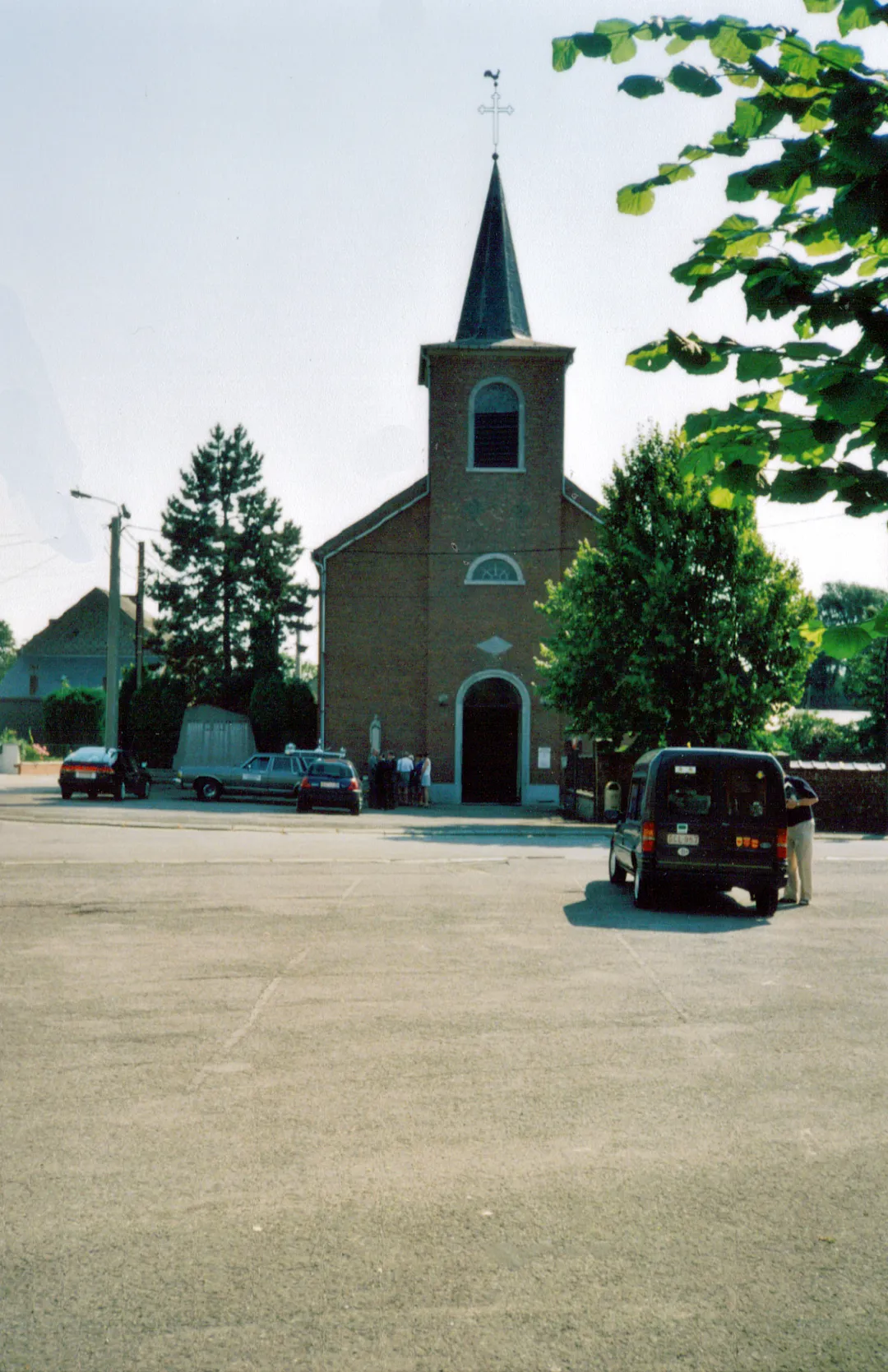 L' Eglîjhe di Beuzet