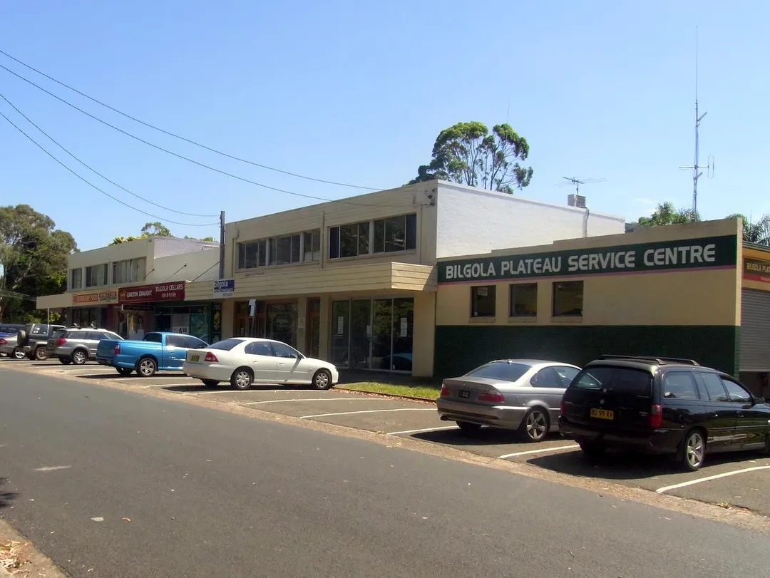 Bilgola Plateau, shops. NSW, Australia