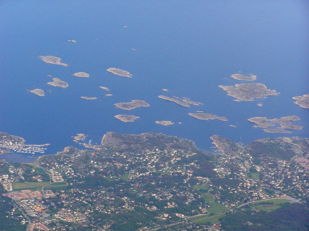 Kattegat coast of Sweden (near Billdal)