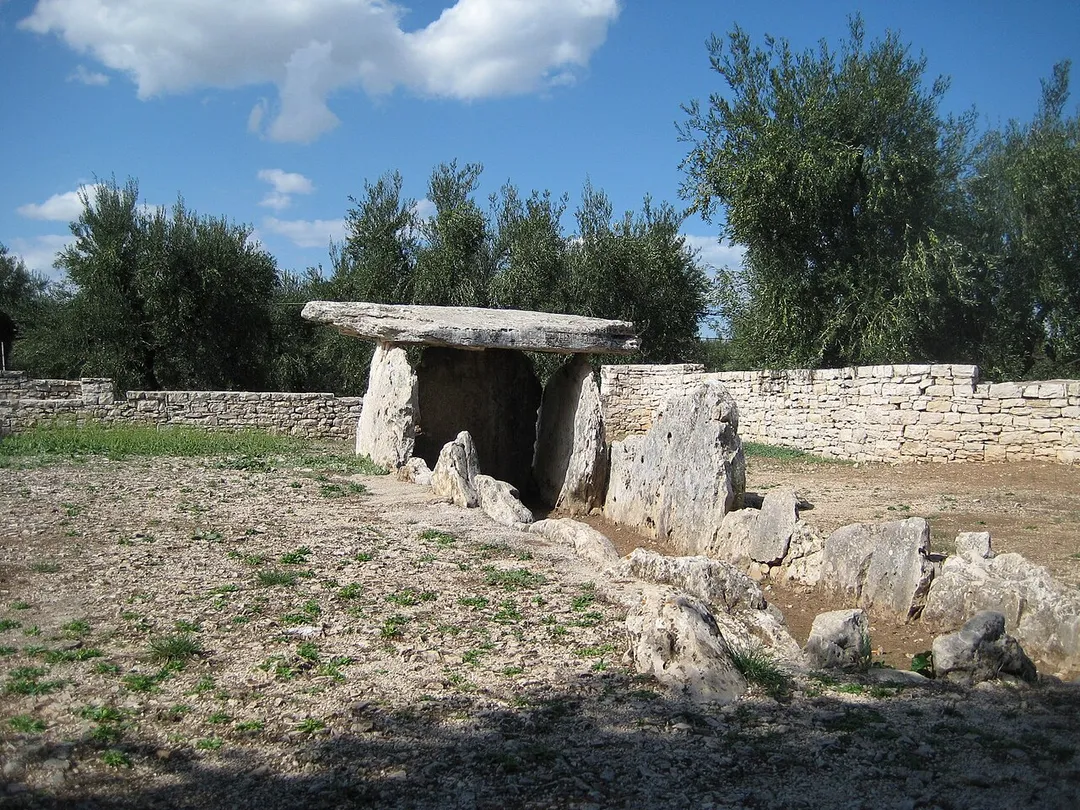 Bisceglie. Il dolmen della Chianca. Prospettiva