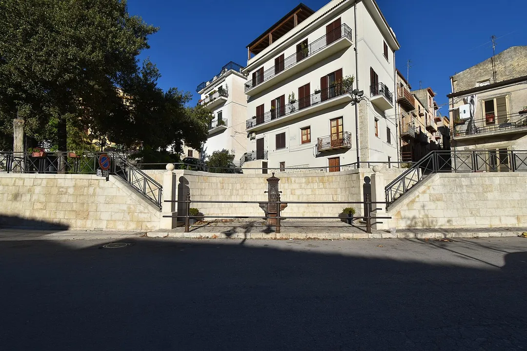 Bivona - Fontana di Mezzaranciu