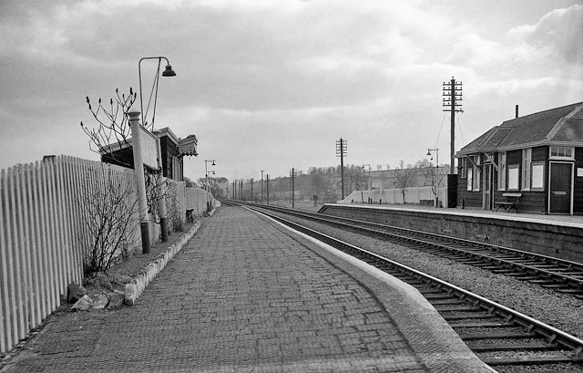 Blockley Station.
View SE, towards Oxford etc.; ex-Great Western main line, (London - Reading) - Oxford - Worcester. Station closed 3/1/66.